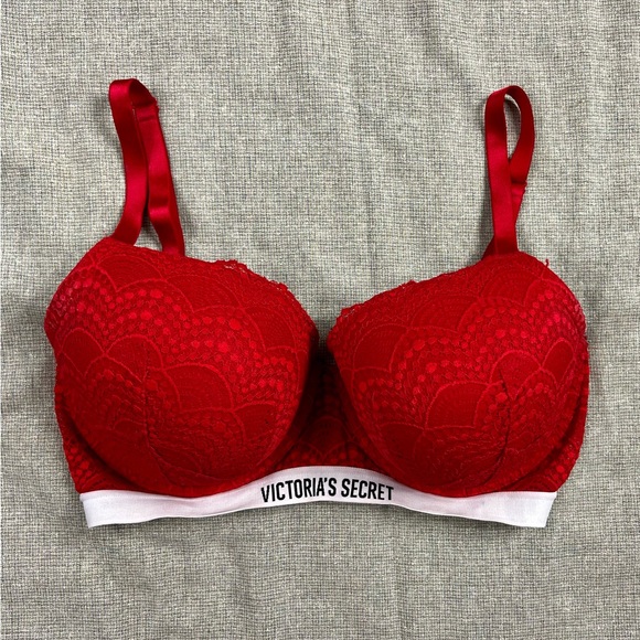 Victoria's Secret Intimates & Sleepwear Victorias Secret Red Lace Underwire Bra Size 38ddd